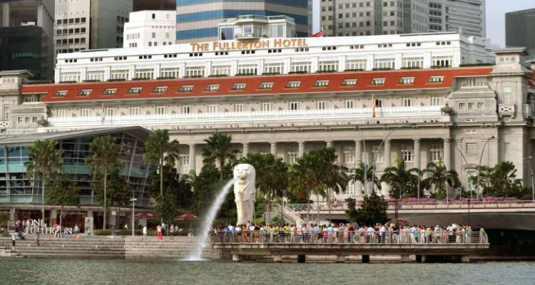 Fullerton Hotel in Singapore